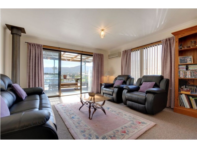 8 Scenic Hill Road, Huonville TAS 7109