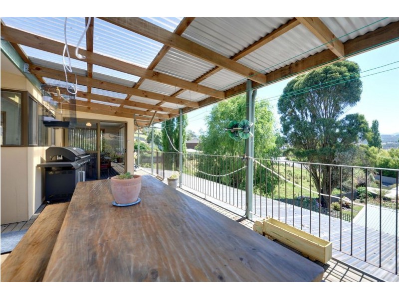 8 Scenic Hill Road, Huonville TAS 7109