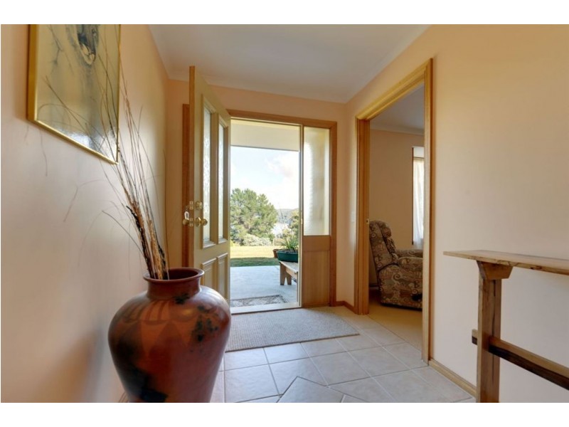 37 Dillons Hill Road, Glaziers Bay TAS 7109