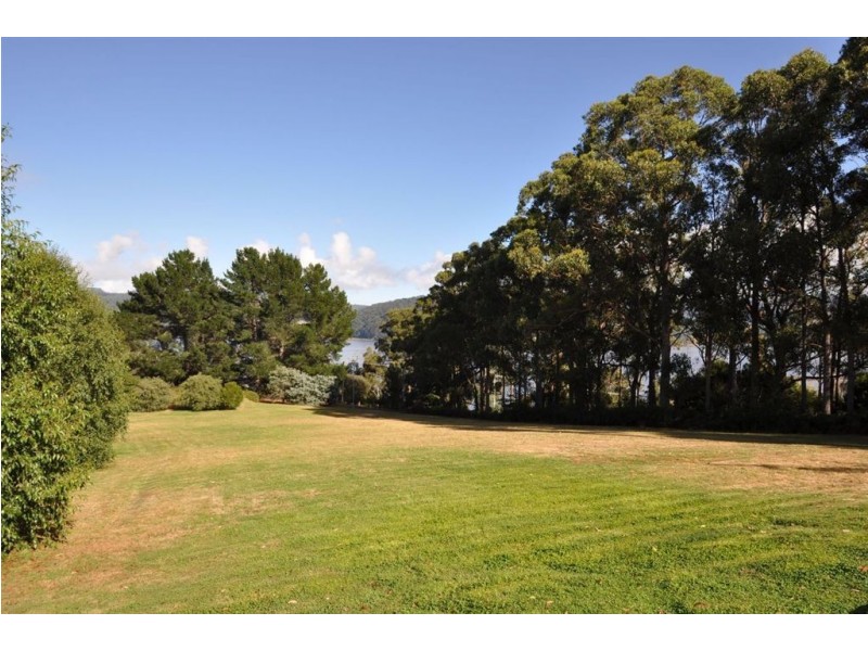 37 Dillons Hill Road, Glaziers Bay TAS 7109