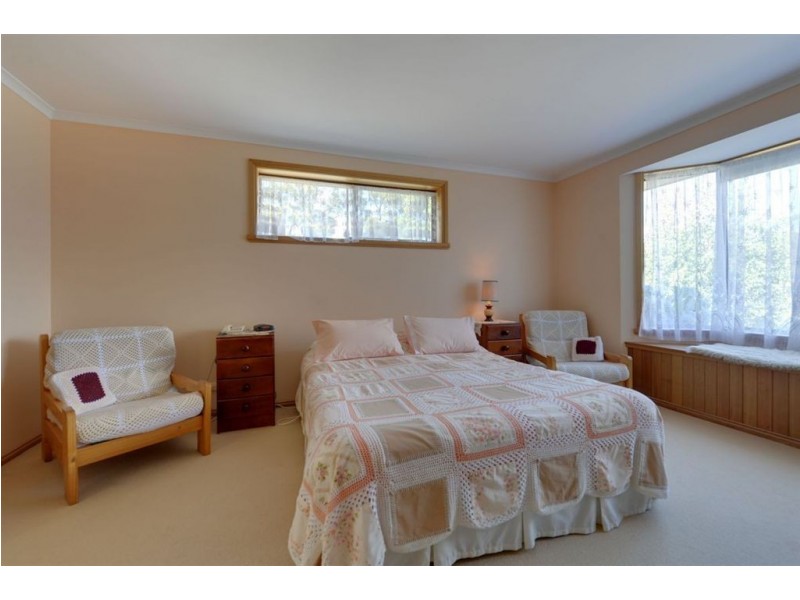 37 Dillons Hill Road, Glaziers Bay TAS 7109