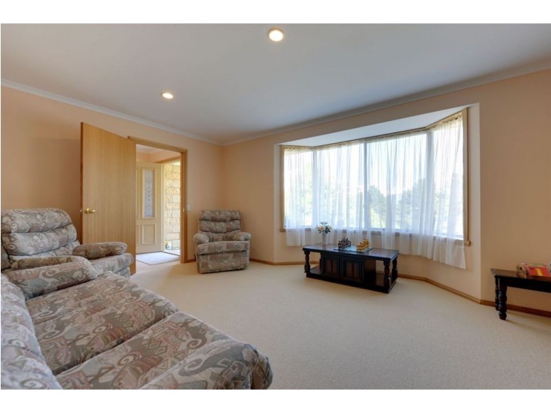 37 Dillons Hill Road, Glaziers Bay TAS 7109