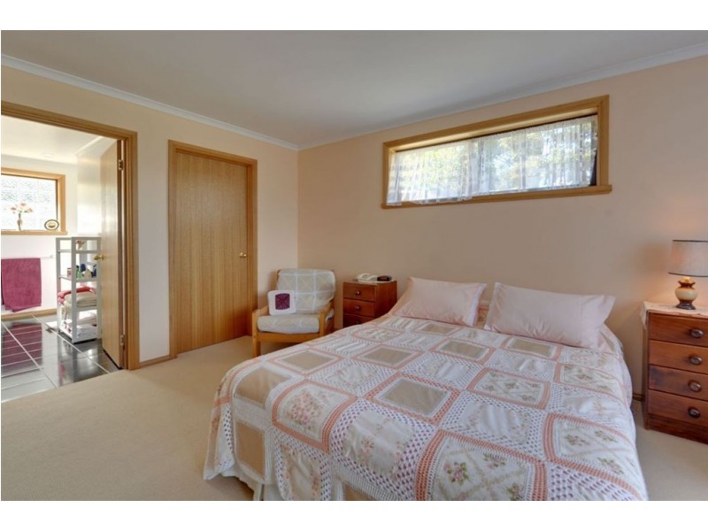 37 Dillons Hill Road, Glaziers Bay TAS 7109