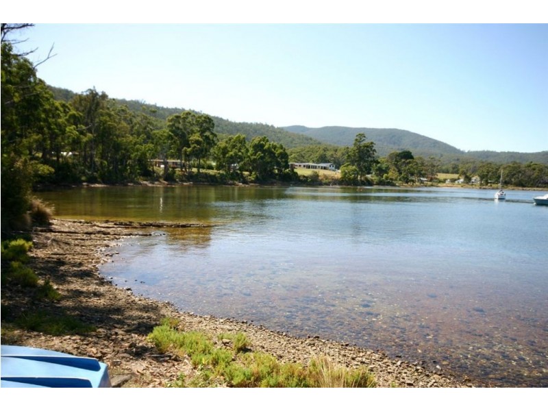 6676 Channel Highway, Deep Bay TAS 7112