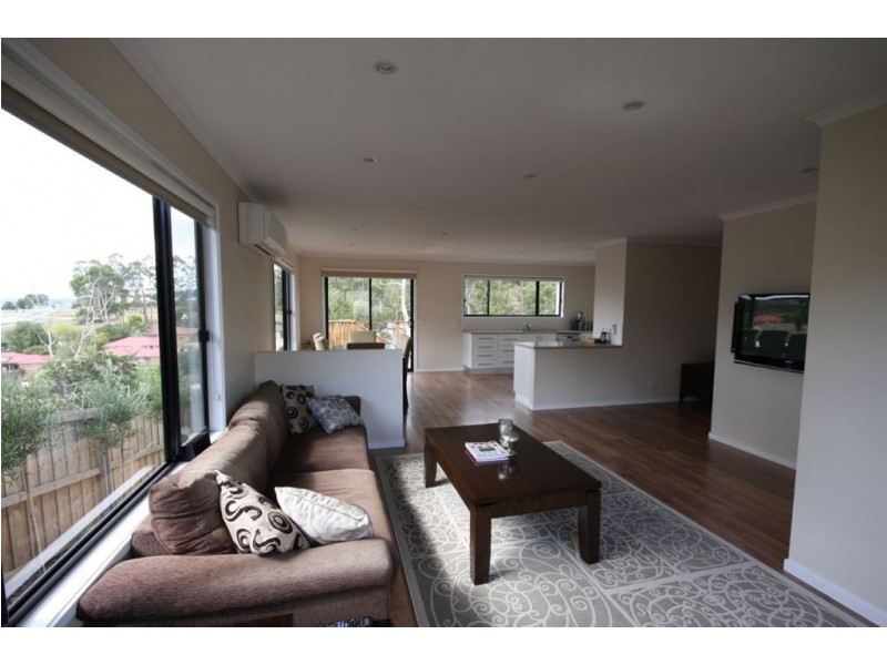 13 Ineke Drive, Kingston TAS 7050