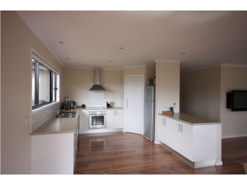 13 Ineke Drive, Kingston TAS 7050