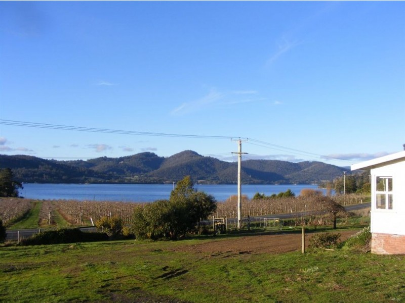 5496 Huon Highway, Waterloo TAS 7109