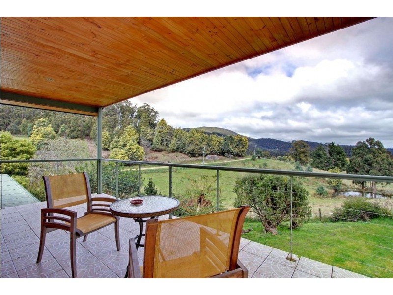 270 Cross Road, Gardners Bay TAS 7112