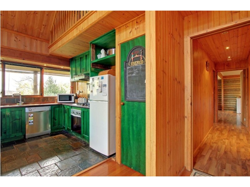 270 Cross Road, Gardners Bay TAS 7112