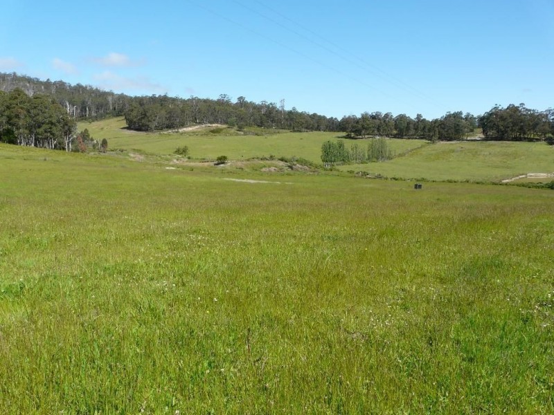 - Cemetery Road, Cradoc TAS 7109