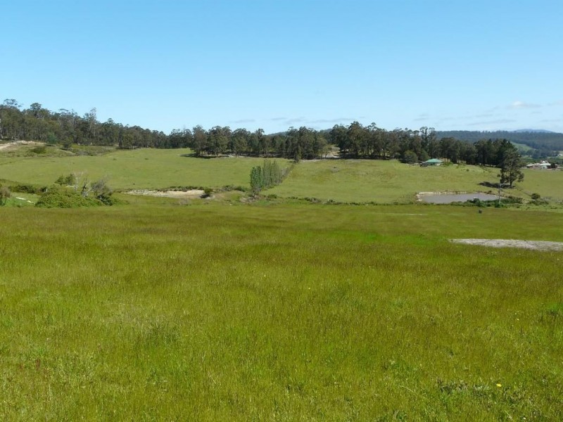 - Cemetery Road, Cradoc TAS 7109