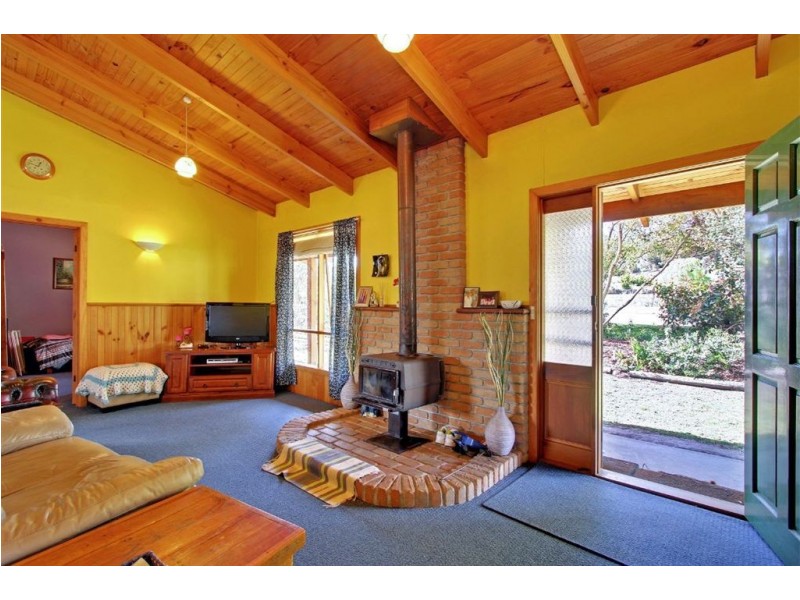 76 Sale Street, Huonville TAS 7109