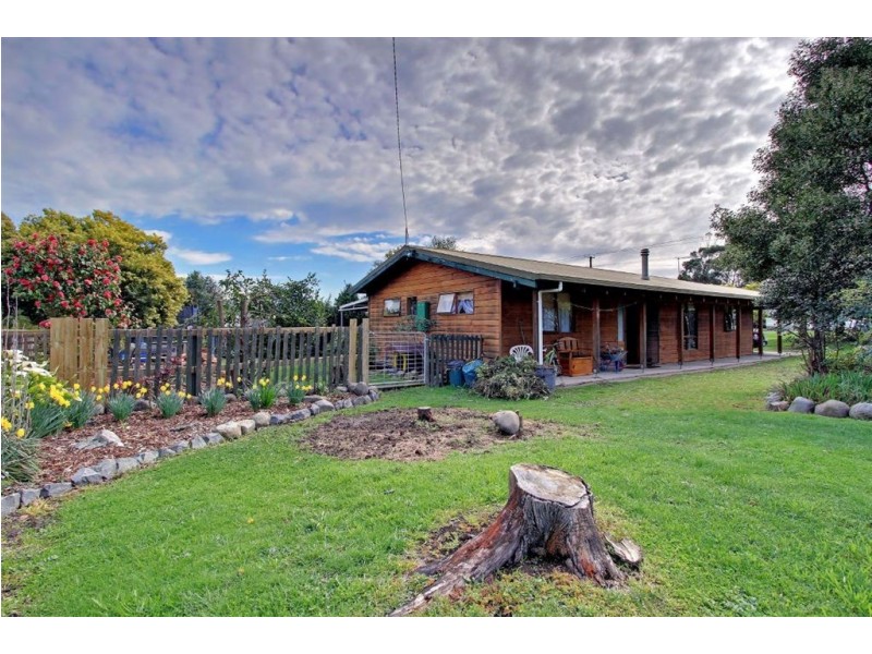 76 Sale Street, Huonville TAS 7109