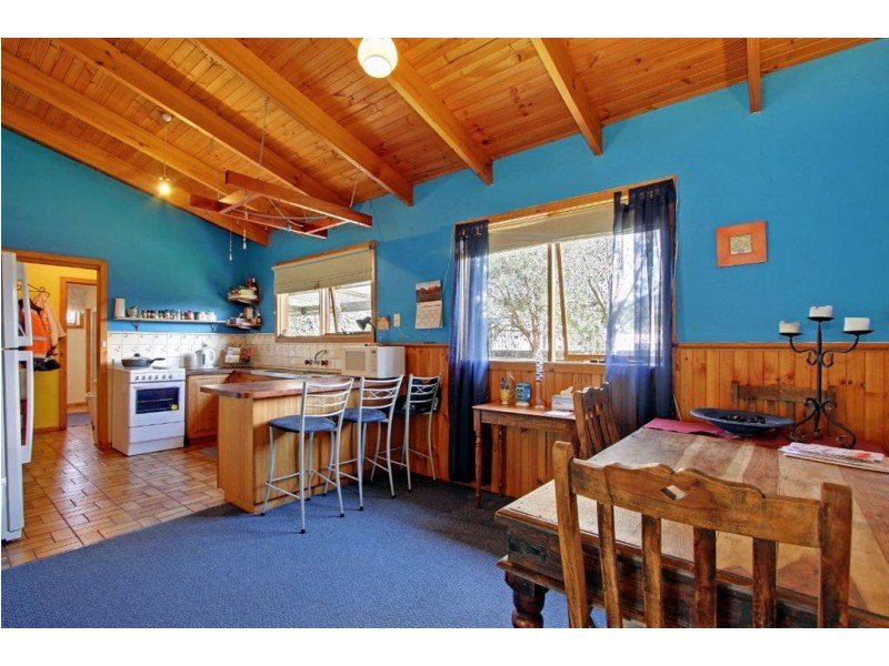 76 Sale Street, Huonville TAS 7109