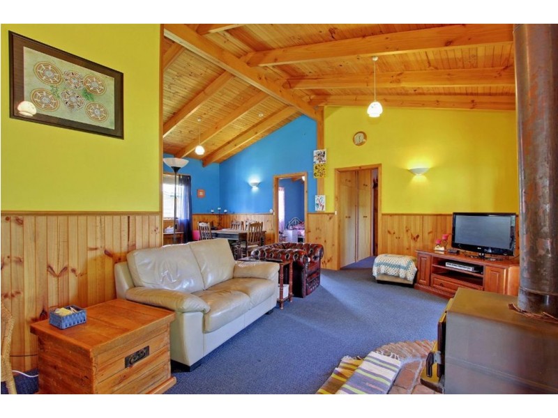 76 Sale Street, Huonville TAS 7109