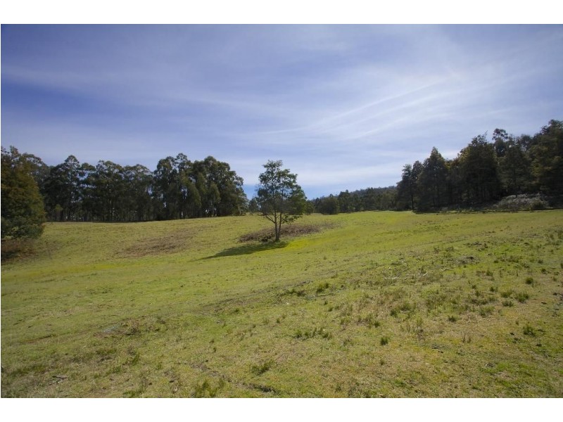 - Sky Farm Road, Deep Bay TAS 7112