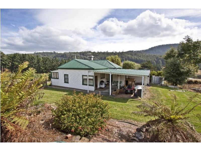 39 Police Point Road, Glendevie TAS 7109