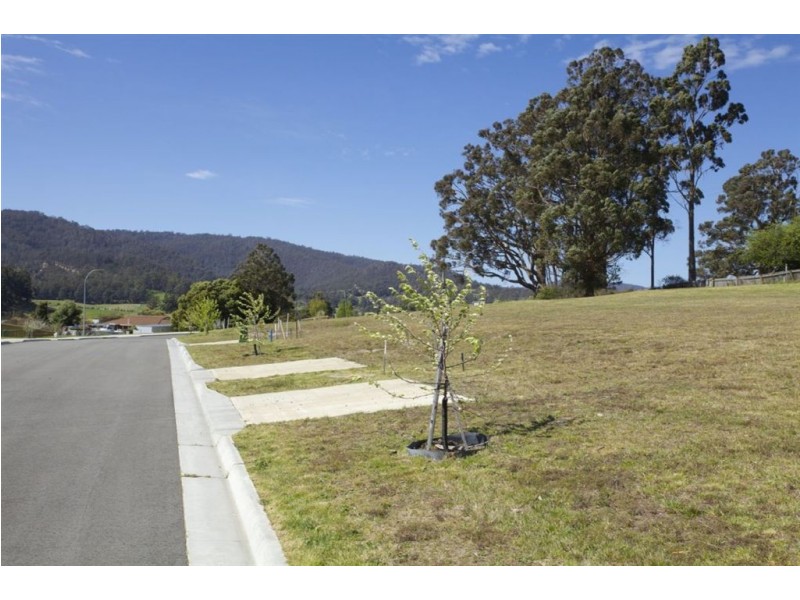 - Devereaux Court, Cygnet TAS 7112