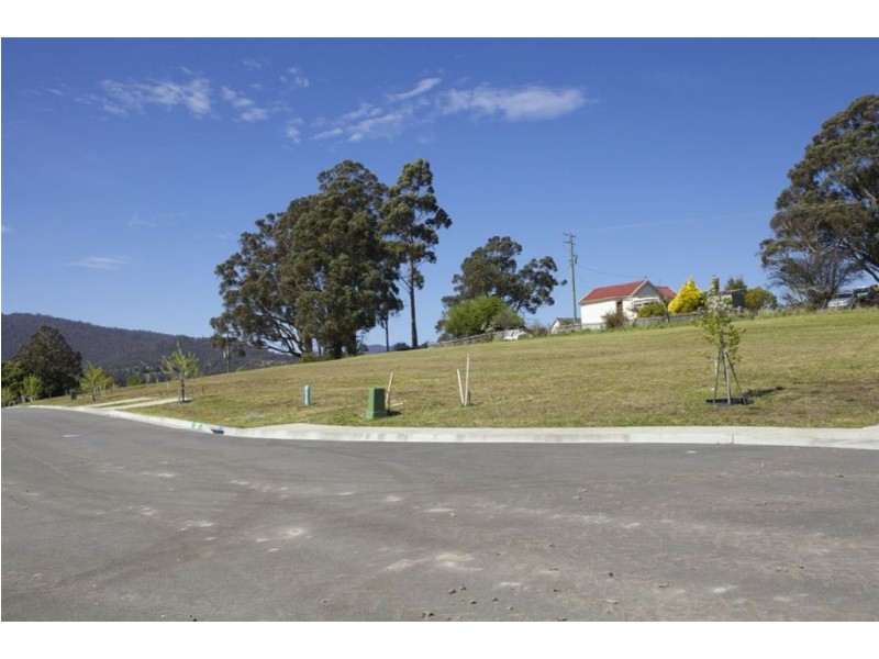 - Devereaux Court, Cygnet TAS 7112