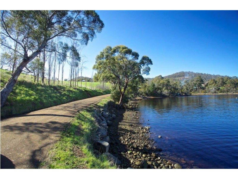 919 Cygnet Coast Road, Wattle Grove TAS 7109