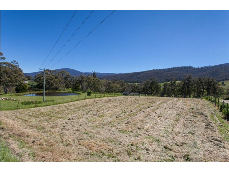 - Glen Huon Road, Glen Huon TAS 7109