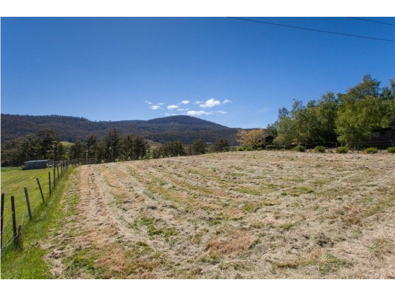 - Glen Huon Road, Glen Huon TAS 7109