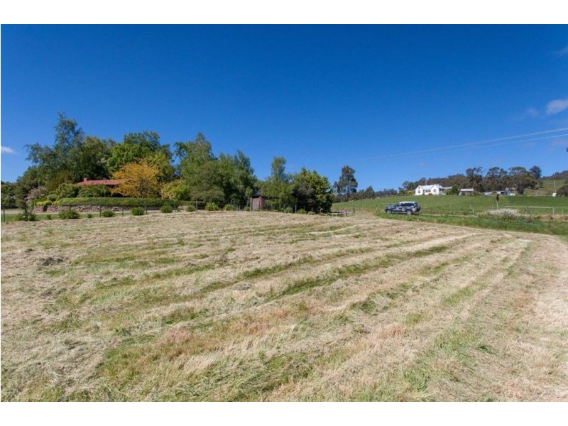 - Glen Huon Road, Glen Huon TAS 7109