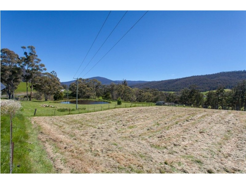 - Glen Huon Road, Glen Huon TAS 7109