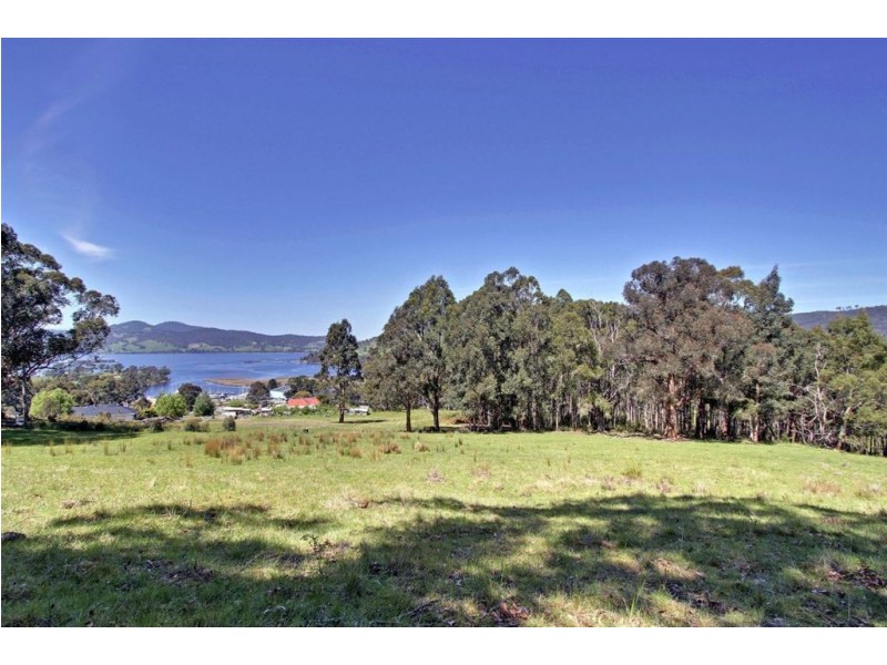 3/10 Sorell Street, Port Huon TAS 7116