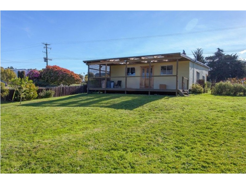 27 Cemetery Road, Dover TAS 7117