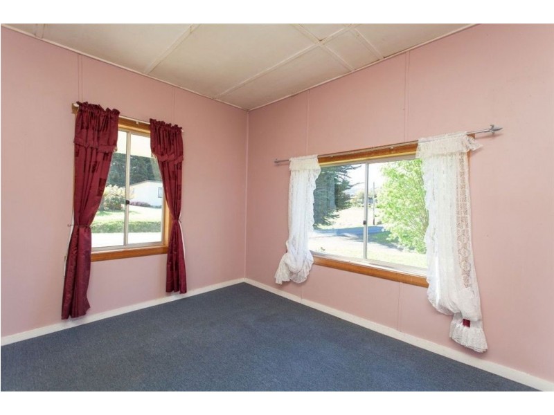 27 Cemetery Road, Dover TAS 7117