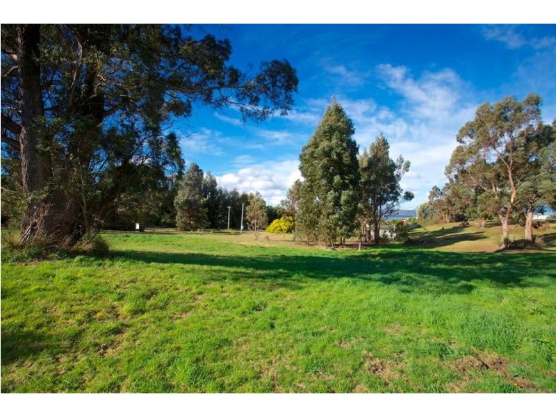 25 Cemetery Road, Dover TAS 7117