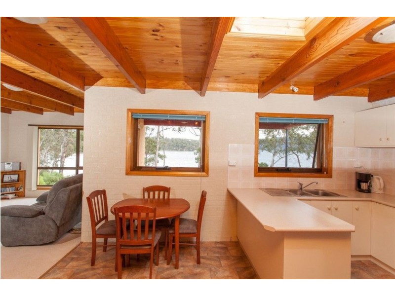 7 Sandrock Loop, Abels Bay TAS 7112