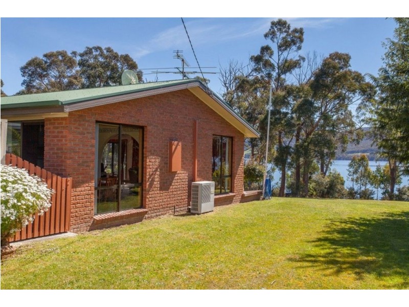 165 Esperance Coast Road, Surges Bay TAS 7116
