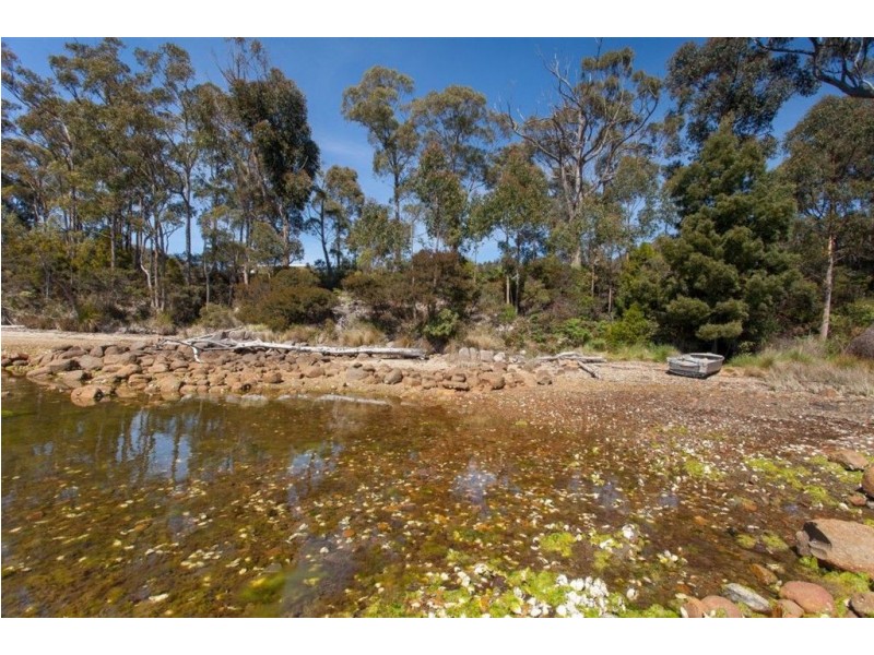 165 Esperance Coast Road, Surges Bay TAS 7116