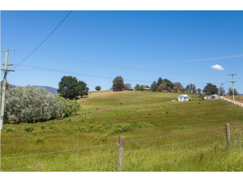 - Cross Road, Lucaston TAS 7109