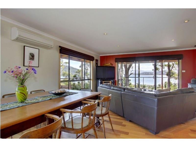 6659 Channel Highway, Deep Bay TAS 7112