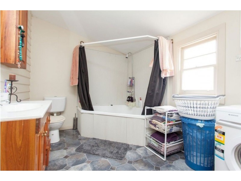 32 Agnes Street, Ranelagh TAS 7109