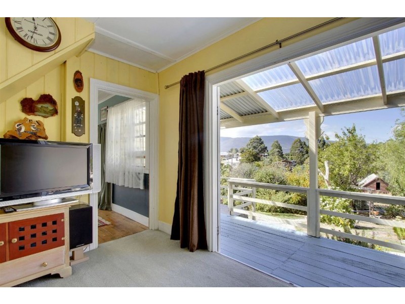15 North Huon Road, Ranelagh TAS 7109