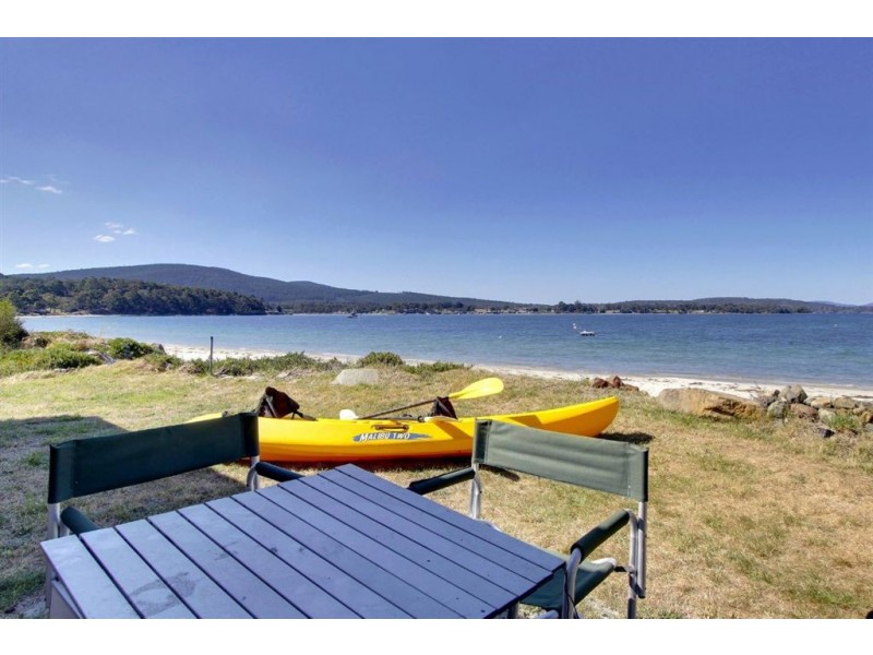 211 Kingfish Beach Road, Southport TAS 7109