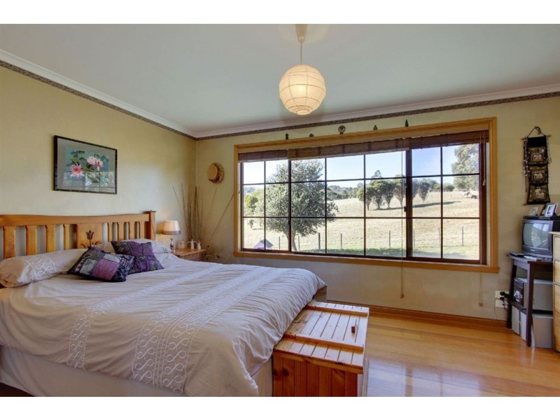 69 Graces Road, Glaziers Bay TAS 7109