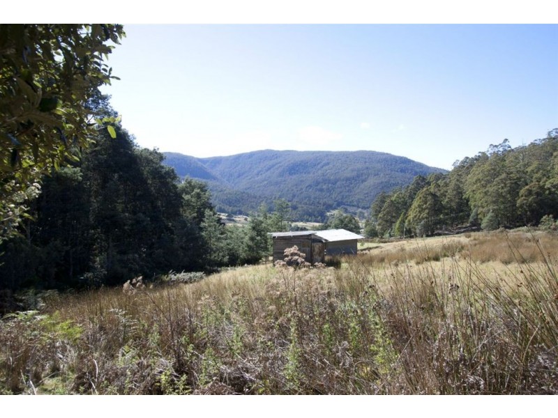 - Crabtree Road, Crabtree TAS 7109