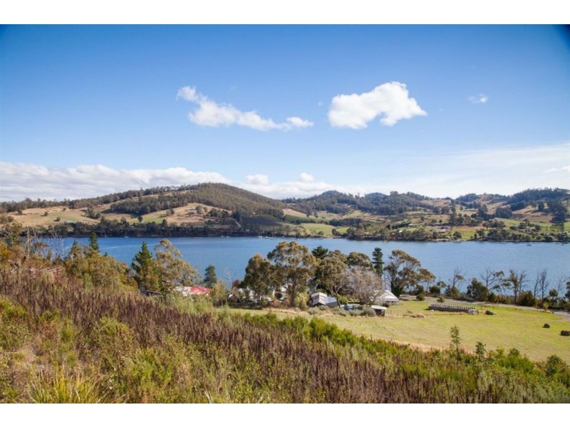 7162 Channel Highway, Gardners Bay TAS 7112
