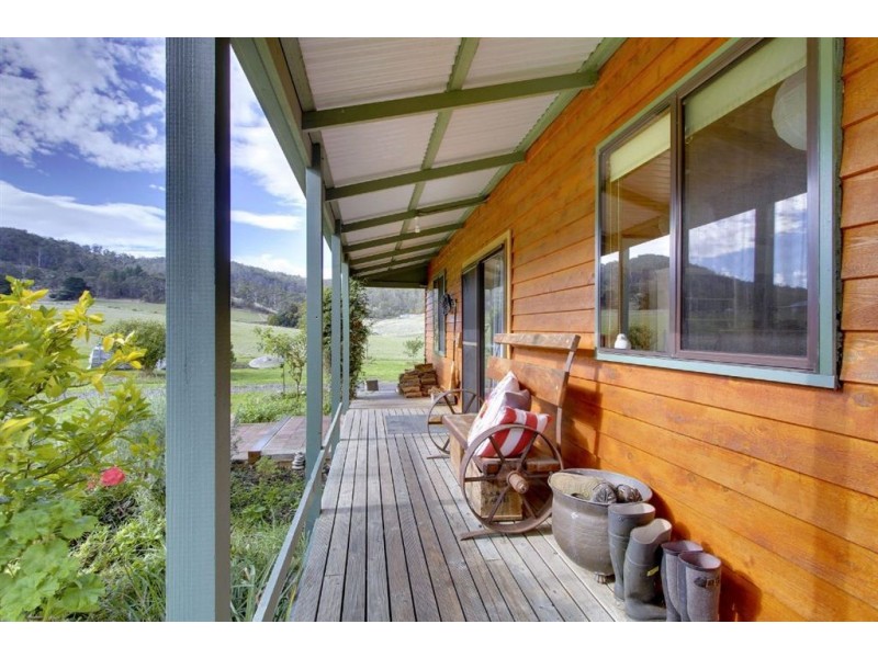 12 Walters Road, Wattle Grove TAS 7109
