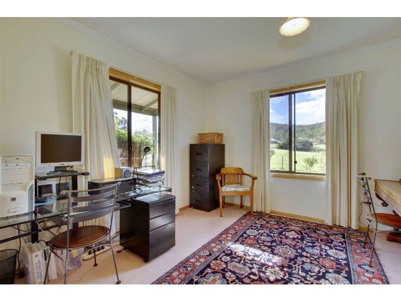 12 Walters Road, Wattle Grove TAS 7109