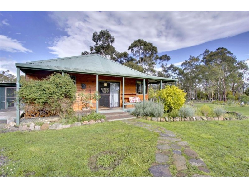 12 Walters Road, Wattle Grove TAS 7109