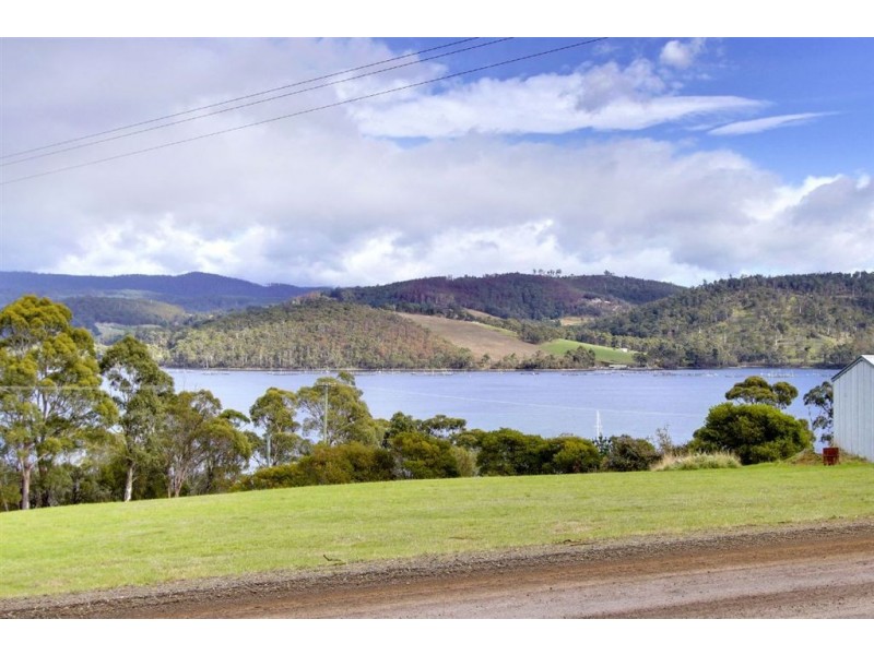 12 Walters Road, Wattle Grove TAS 7109