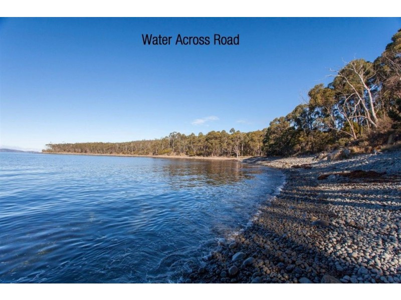 - Lady Bay Road, Southport TAS 7109