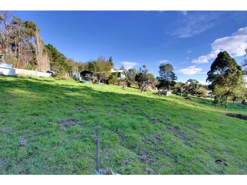 9 Gordons Road, Gardners Bay TAS 7112
