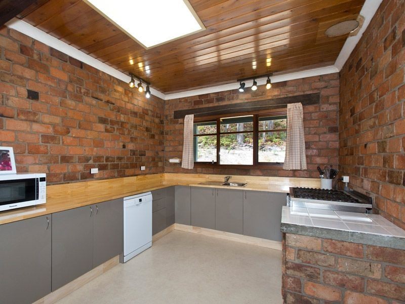 230 Sunny Hills Road, Glen Huon TAS 7109